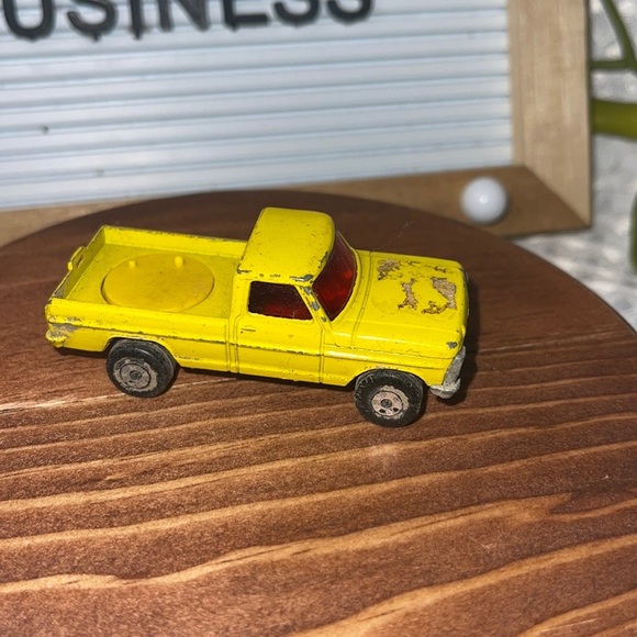 1973 Vintage Matchbox Lesney Rolamatics #57 Yellow Ford Ranger Wild Life Truck. - Picture 3 of 5